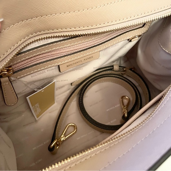 Michael Kors Selma bag/purse - Picture 2 of 4